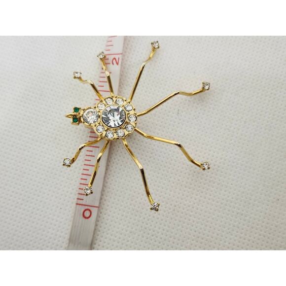 VINTAGE GOLD TONE AND WHITE RHINESTONES 3D SPIDER BROOCH PIN 80S HALLOWEEN - Picture 7 of 8